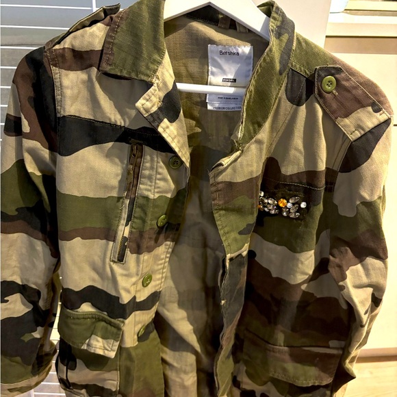 Nice jacket, in good shape, worn just one time, good with everything - Picture 1 of 1